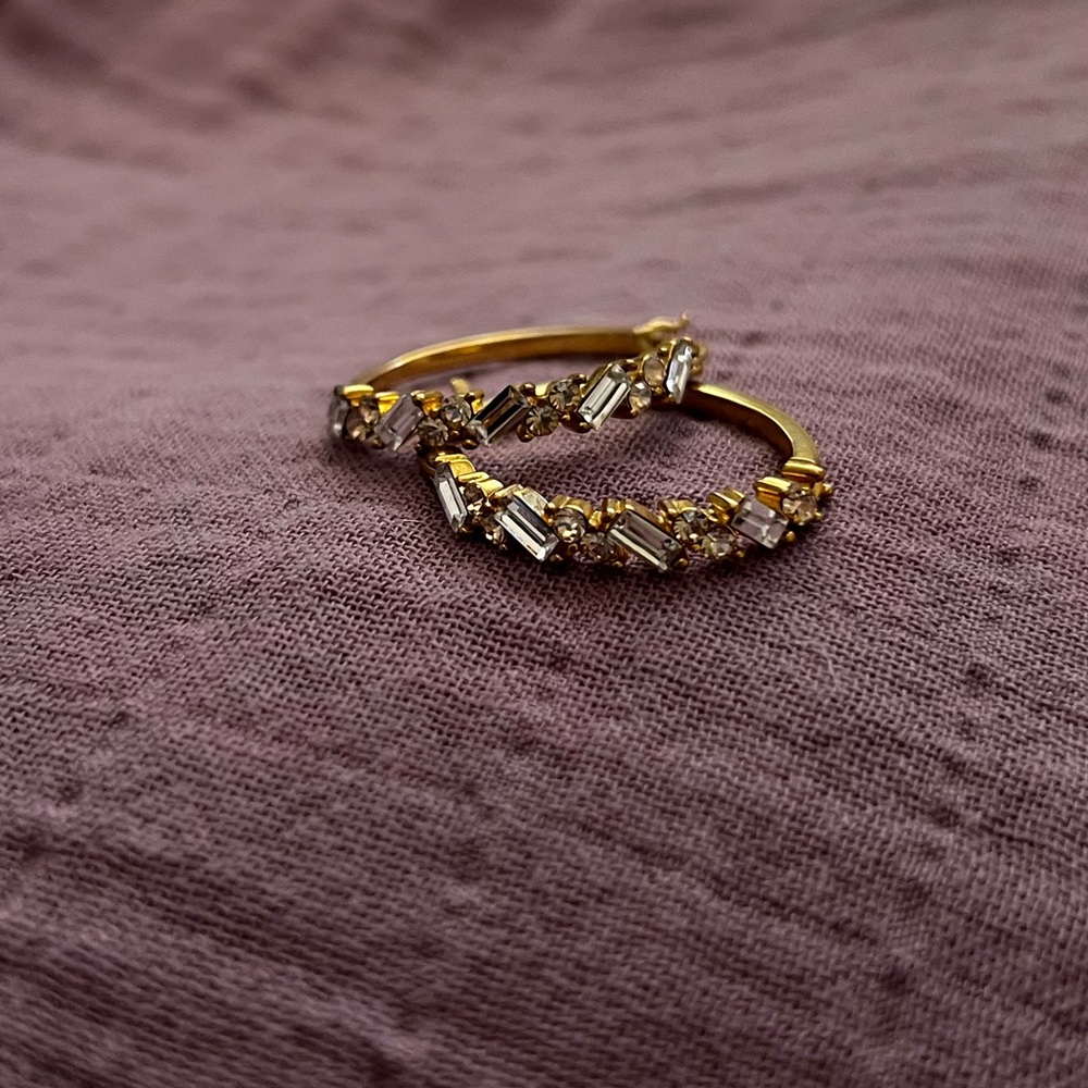 Kendra Scott baguette hoop earrings